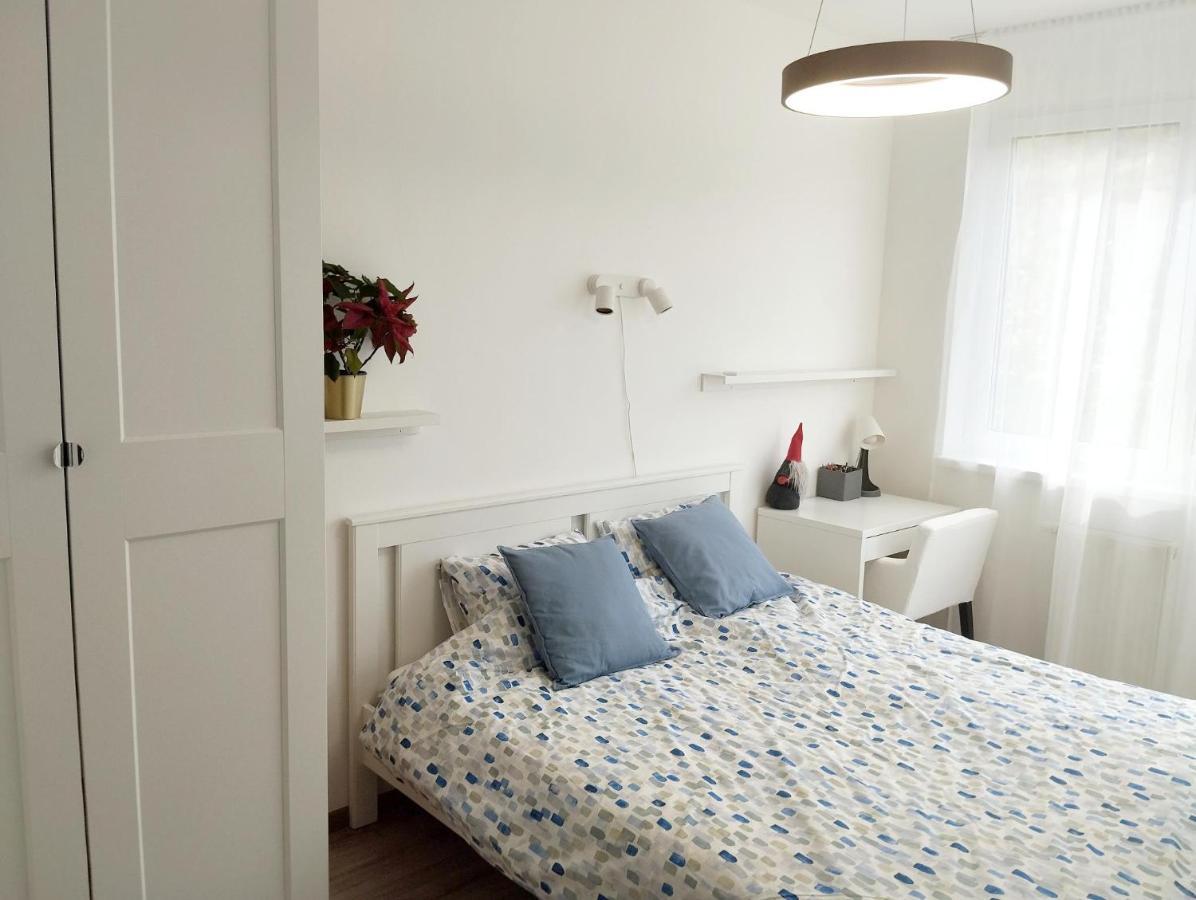 Forest Hill Apartment *